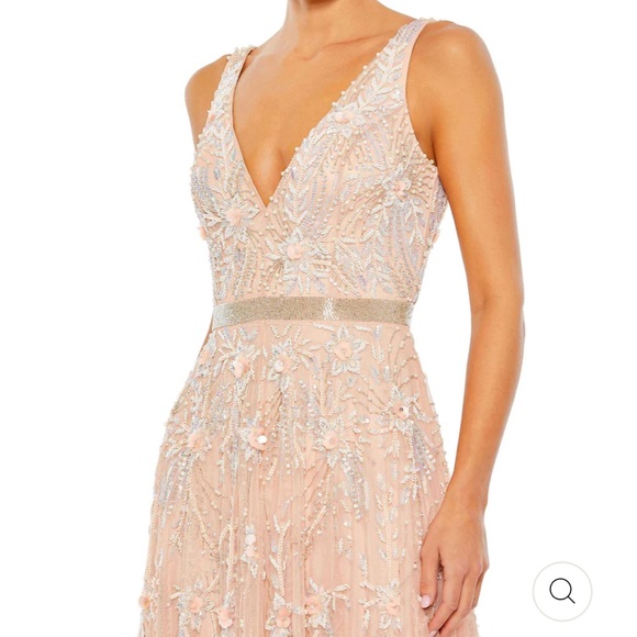 Mac Duggal EMBELLISHED V-NECK LONG GOWN - Picture 3 of 16